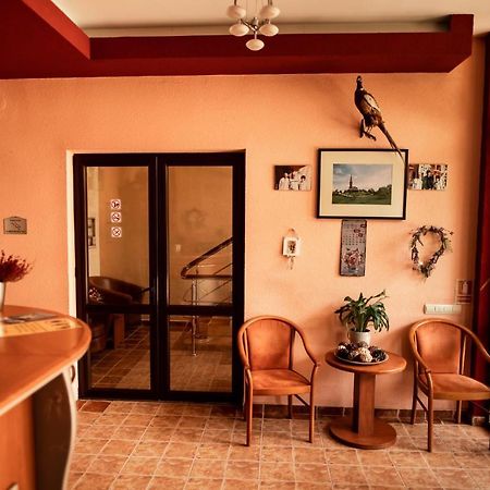 Pension Vanatorul Vatra Dornei Esterno foto