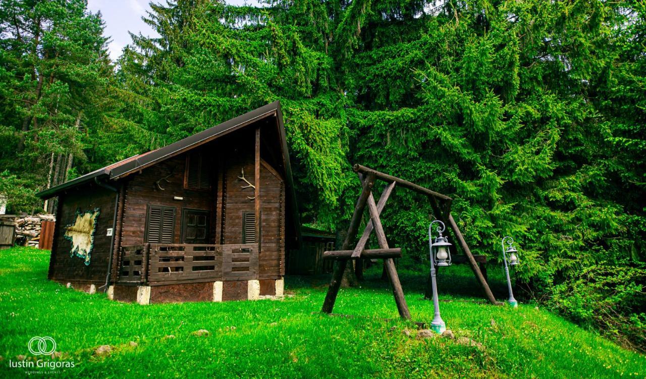 Pension Vanatorul Vatra Dornei Esterno foto
