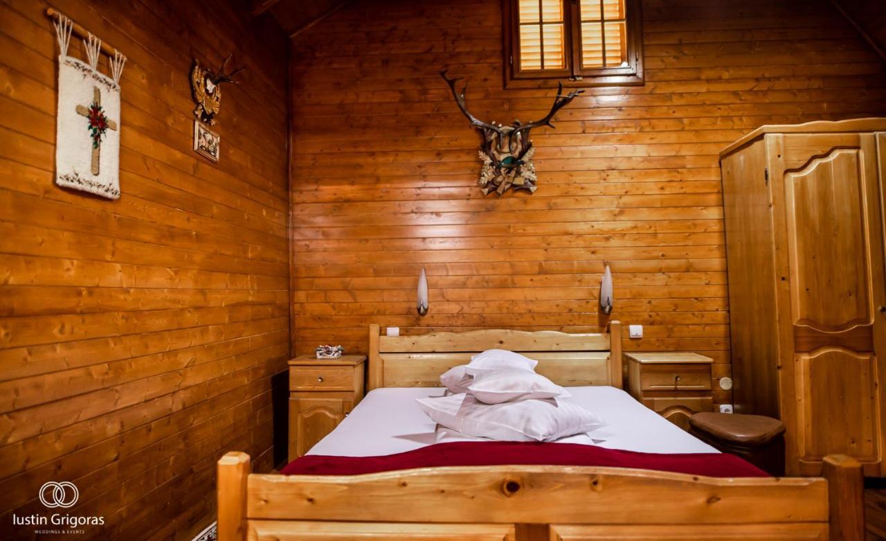 Pension Vanatorul Vatra Dornei Esterno foto