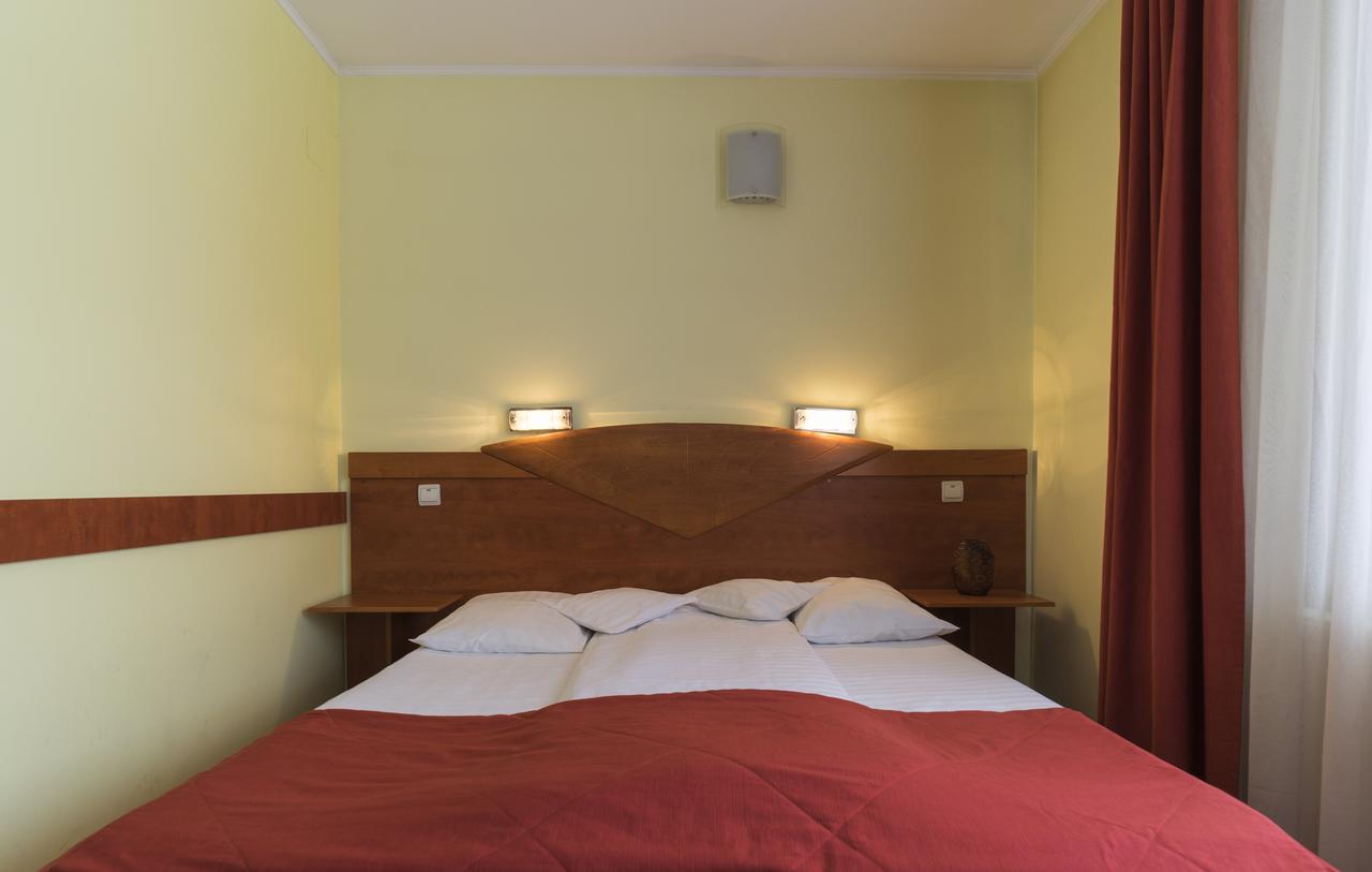 Pension Vanatorul Vatra Dornei Esterno foto