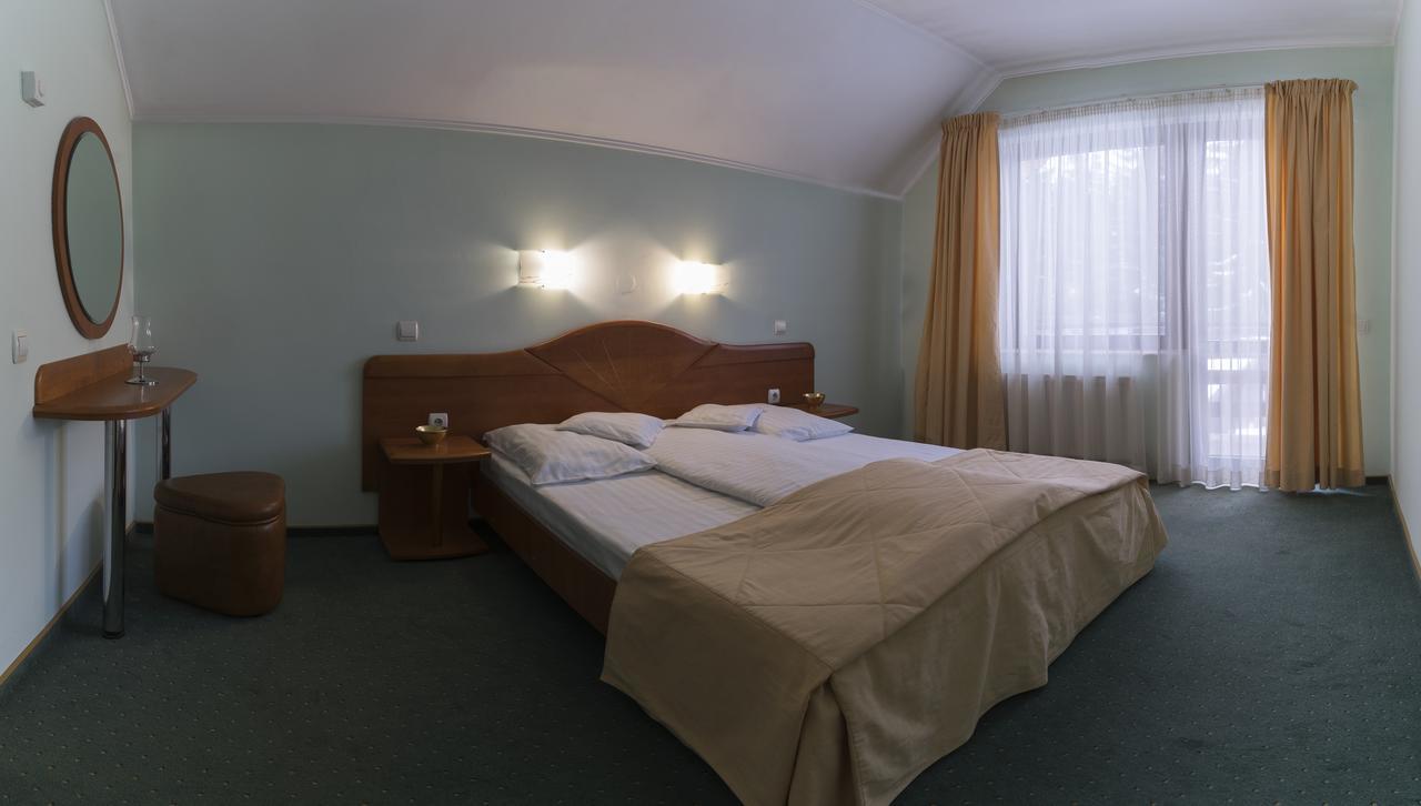 Pension Vanatorul Vatra Dornei Esterno foto