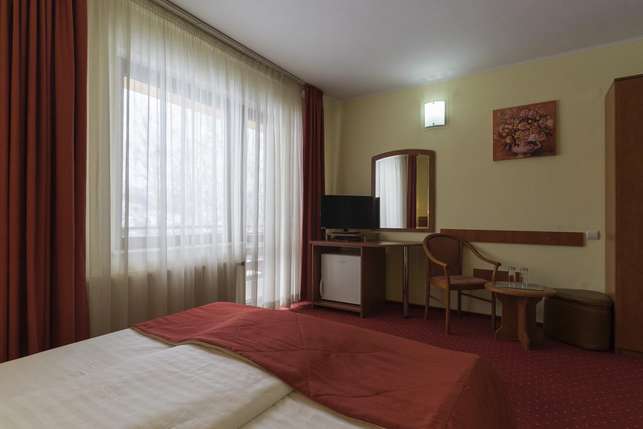 Pension Vanatorul Vatra Dornei Esterno foto